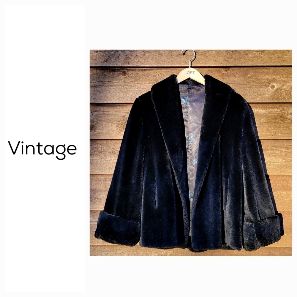 Vintage black faux fur coat Taylor Swift style